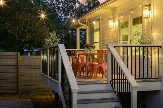 1018 Shelley Ave, Austin, TX 78703