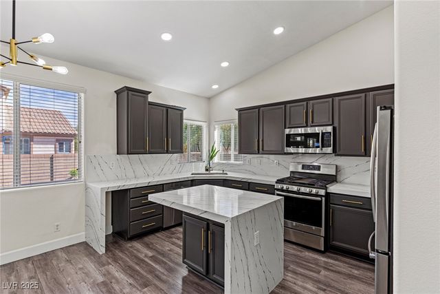 11484 Roncat Court, Las Vegas, NV 89141