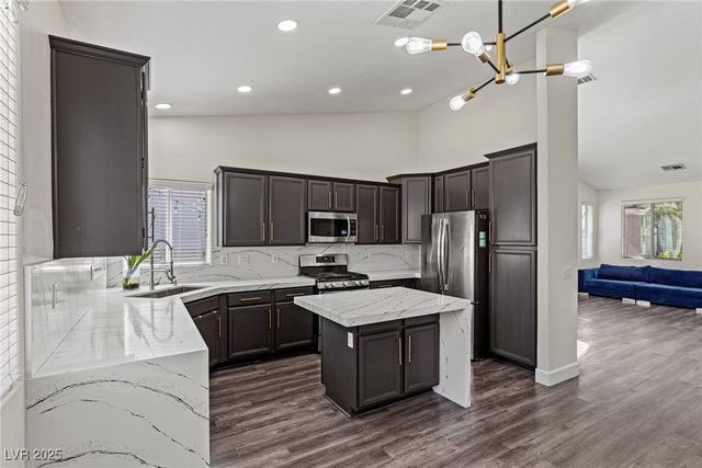 11484 Roncat Court, Las Vegas, NV 89141