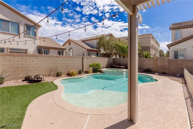 11484 Roncat Court, Las Vegas, NV 89141