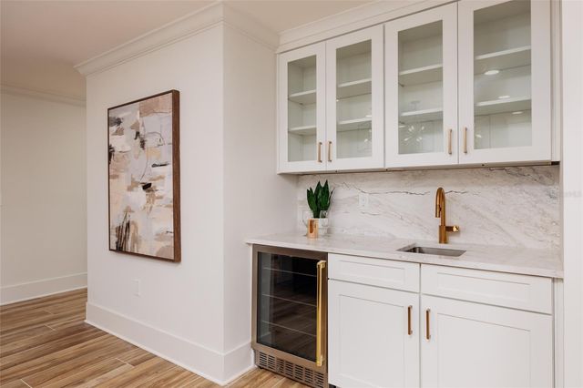 2032 KANSAS AVENUE NE, St Petersburg, FL 33703