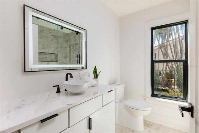 2032 KANSAS AVENUE NE, St Petersburg, FL 33703