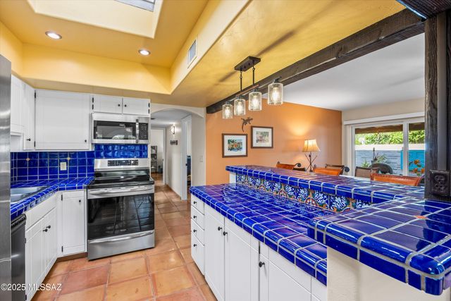 5011 N Pueblo Villas Drive, Tucson, AZ 85704