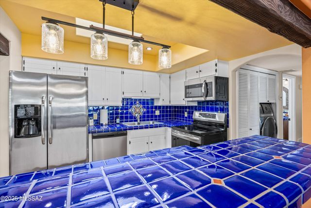 5011 N Pueblo Villas Drive, Tucson, AZ 85704