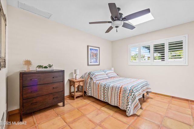 5011 N Pueblo Villas Drive, Tucson, AZ 85704