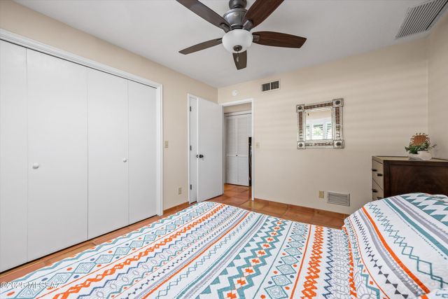 5011 N Pueblo Villas Drive, Tucson, AZ 85704