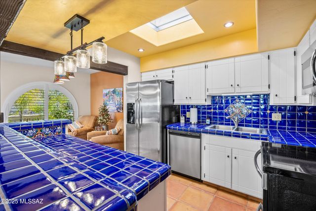 5011 N Pueblo Villas Drive, Tucson, AZ 85704