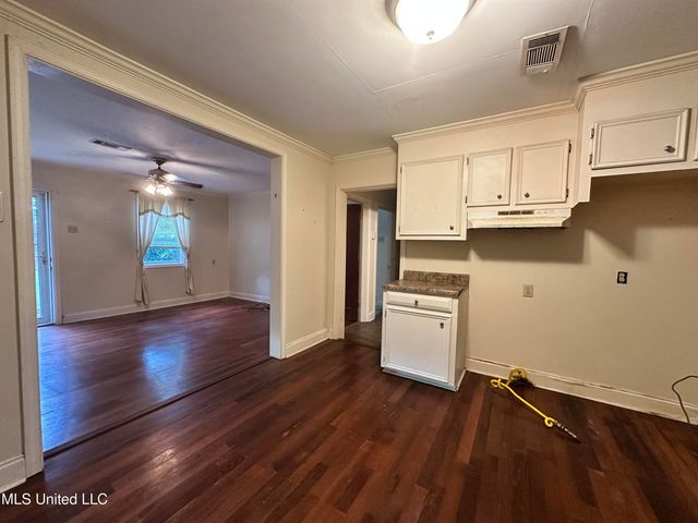 103 Lasalle Street, Natchez, MS 39120