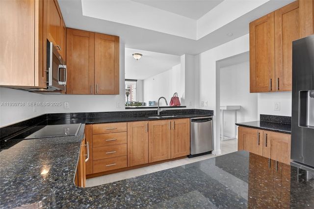 3340 NE 190th St 1101, Aventura, FL 33180