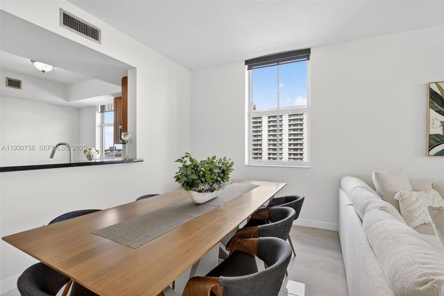 3340 NE 190th St 1101, Aventura, FL 33180