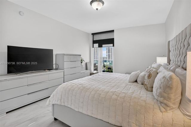 3340 NE 190th St 1101, Aventura, FL 33180