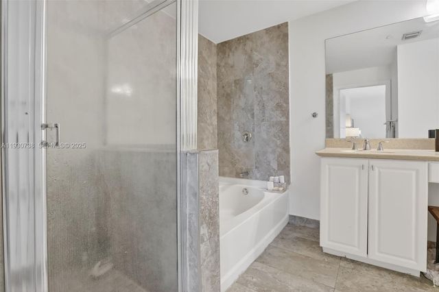 3340 NE 190th St 1101, Aventura, FL 33180