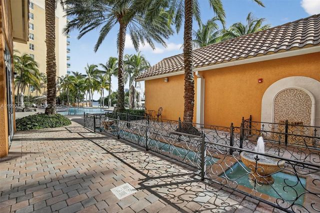 3340 NE 190th St 1101, Aventura, FL 33180