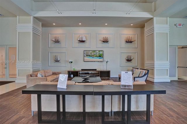 3340 NE 190th St 1101, Aventura, FL 33180