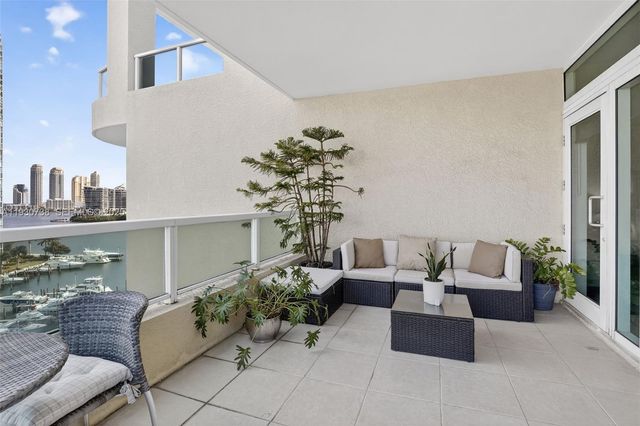 3340 NE 190th St 1101, Aventura, FL 33180