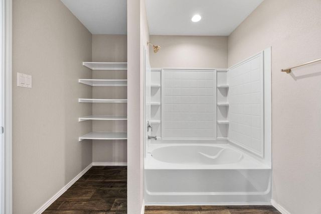 2403 Sutton Hollow Court, Spring, TX 77373