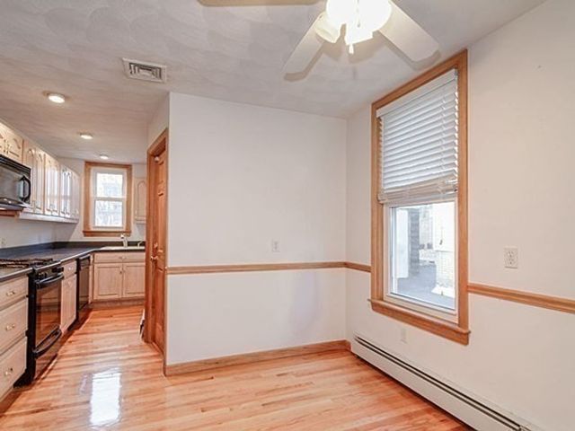 24 Burnside Ave 24, Somerville, MA 02144