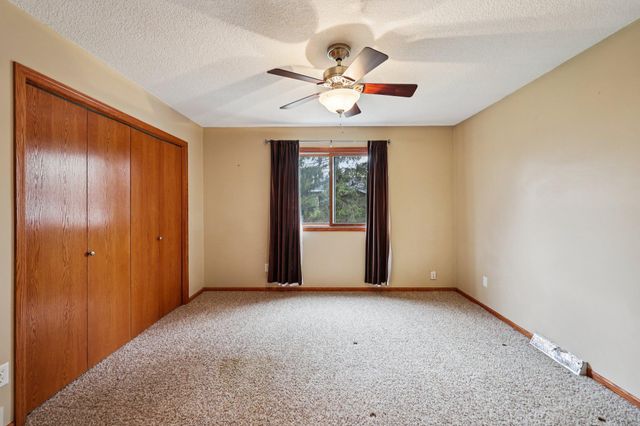 11940 Pennsylvania Avenue N, Champlin, MN 55316