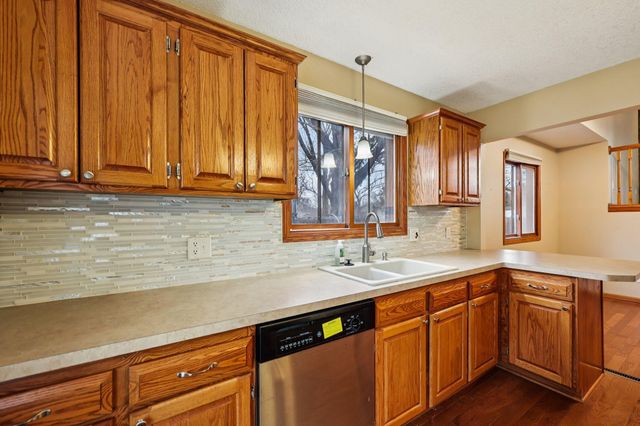 11940 Pennsylvania Avenue N, Champlin, MN 55316