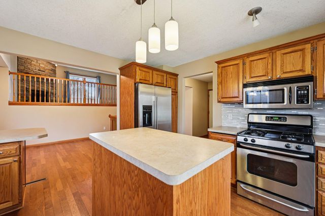 11940 Pennsylvania Avenue N, Champlin, MN 55316