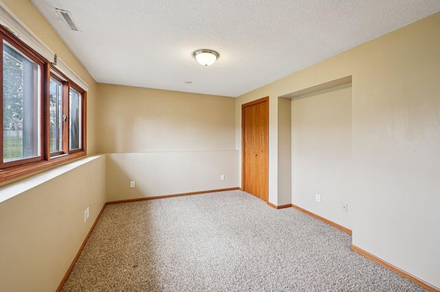 11940 Pennsylvania Avenue N, Champlin, MN 55316