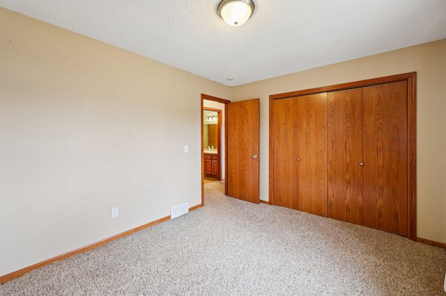 11940 Pennsylvania Avenue N, Champlin, MN 55316