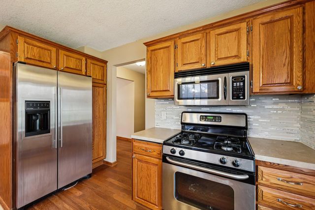 11940 Pennsylvania Avenue N, Champlin, MN 55316