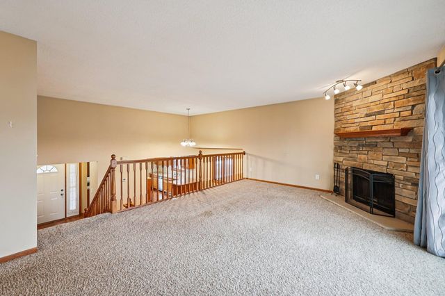 11940 Pennsylvania Avenue N, Champlin, MN 55316