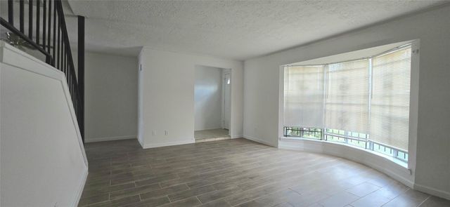 7151 Chasewood Drive, Houston, TX 77489