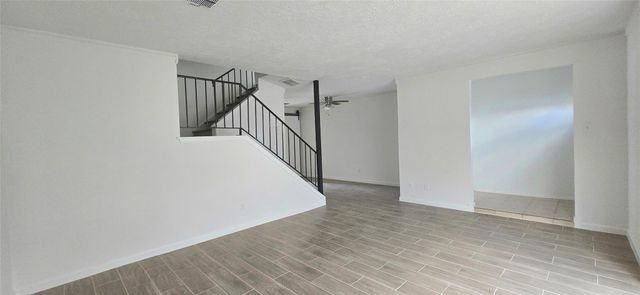 7151 Chasewood Drive, Houston, TX 77489