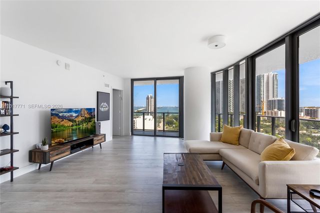 121 NE 34th St 1204, Miami, FL 33137
