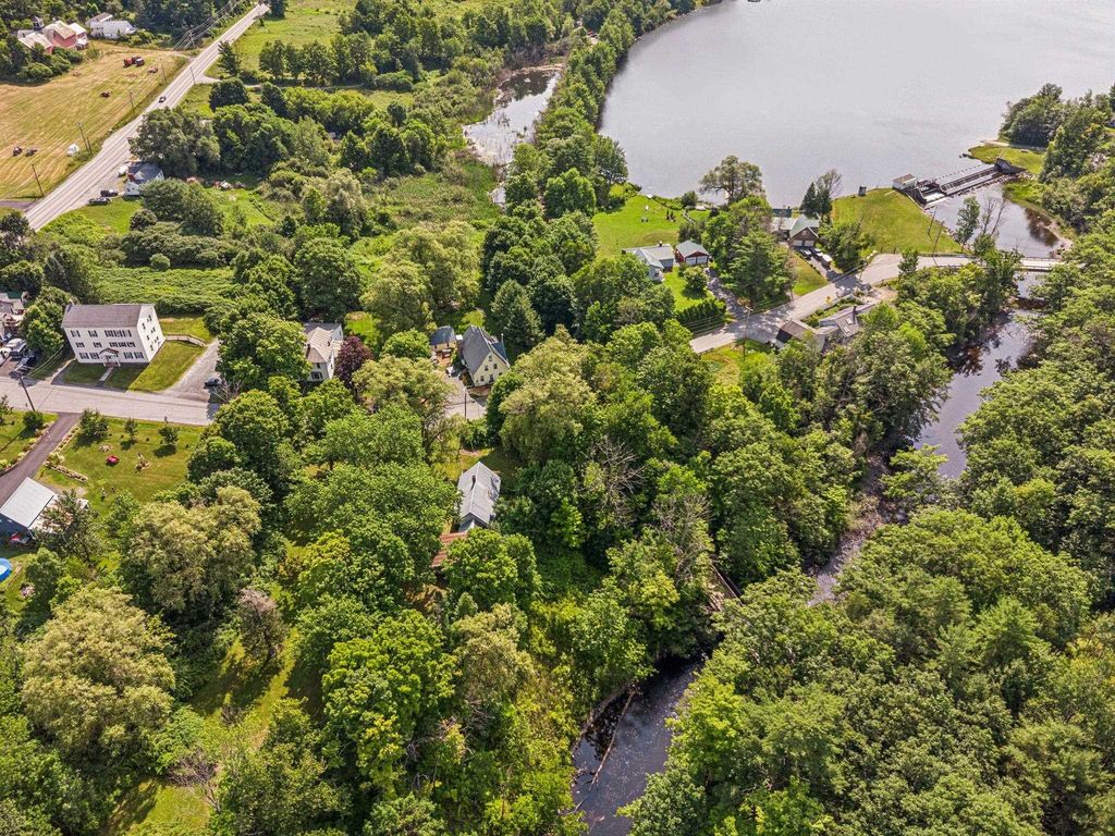 15 Payne Road, Lebanon, NH 03766