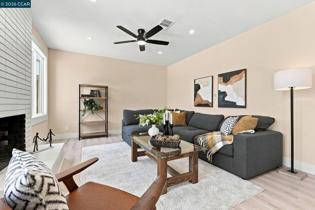 2225 Meadowlark St, San Pablo, CA 94806