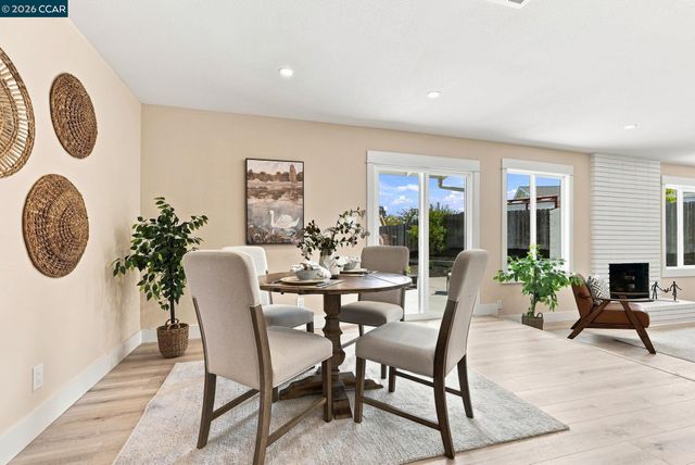 2225 Meadowlark St, San Pablo, CA 94806