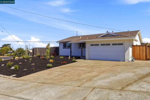 2225 Meadowlark St, San Pablo, CA 94806
