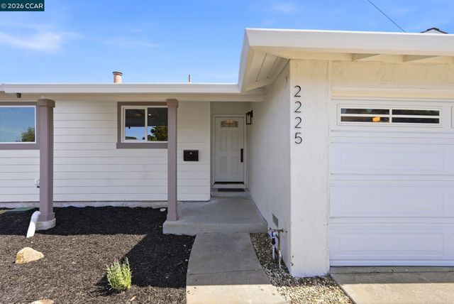 2225 Meadowlark St, San Pablo, CA 94806