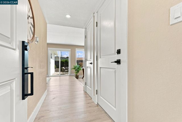 2225 Meadowlark St, San Pablo, CA 94806