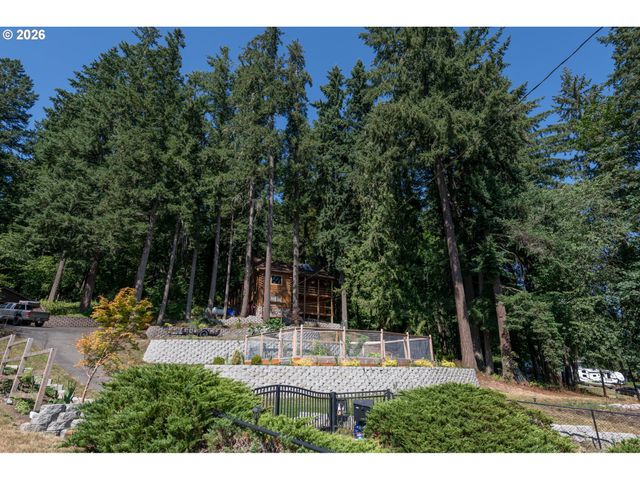 16351 S HATTAN Rd, Oregon City, OR 97045