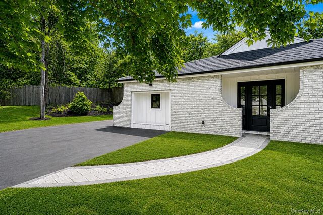 30 Bradley Drive, Shoreham, NY 11786