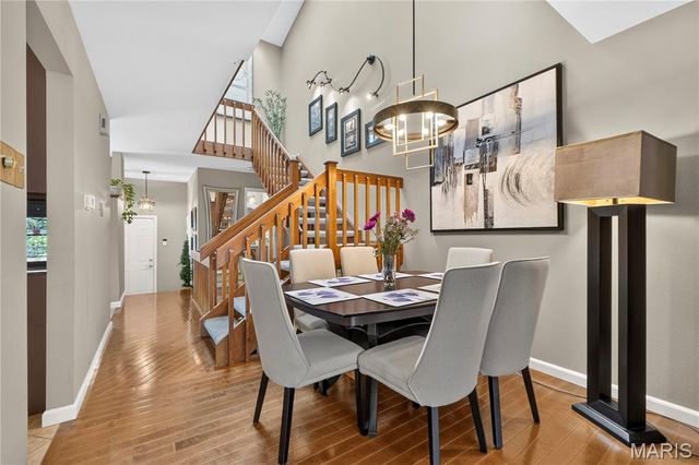 1706 Thorny Briar Drive, Creve Coeur, MO 63146
