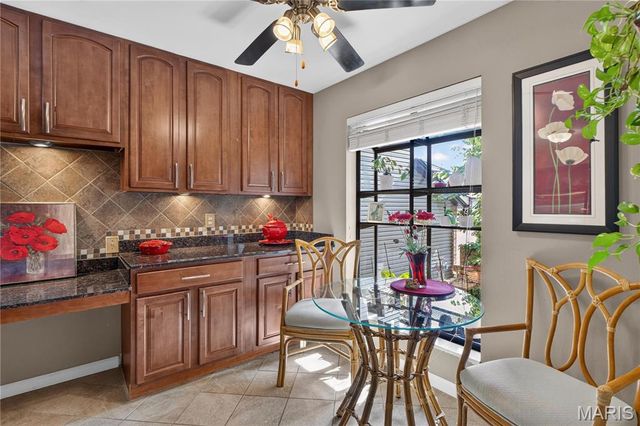 1706 Thorny Briar Drive, Creve Coeur, MO 63146