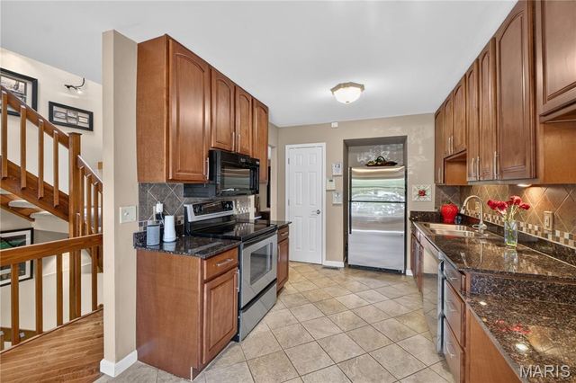 1706 Thorny Briar Drive, Creve Coeur, MO 63146