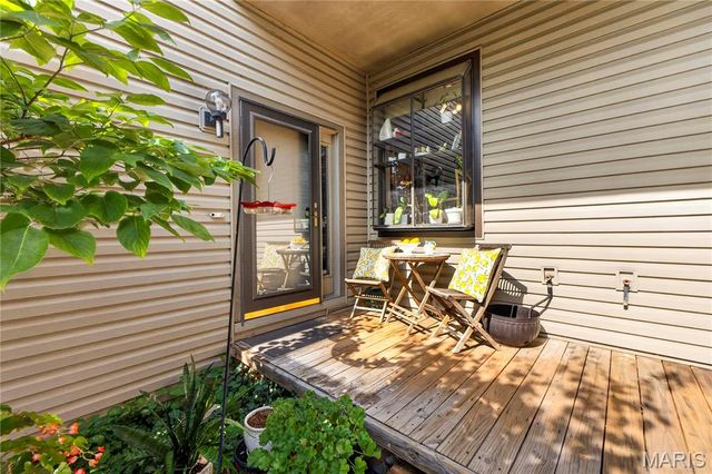 1706 Thorny Briar Drive, Creve Coeur, MO 63146