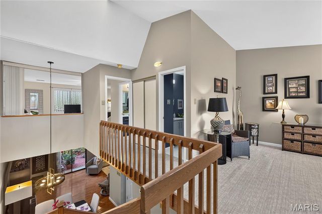 1706 Thorny Briar Drive, Creve Coeur, MO 63146