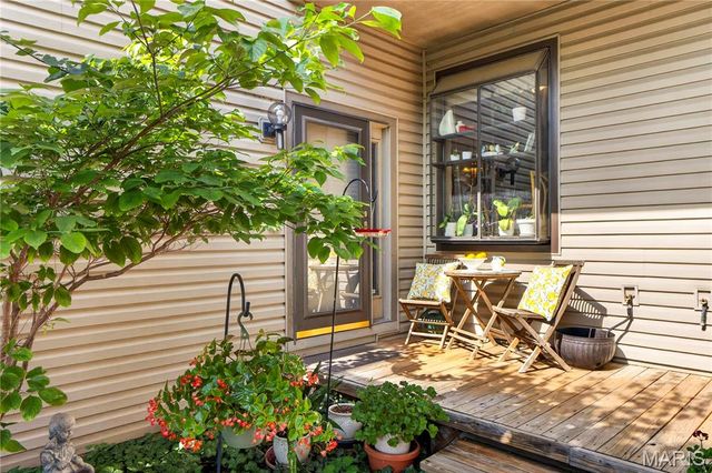 1706 Thorny Briar Drive, Creve Coeur, MO 63146
