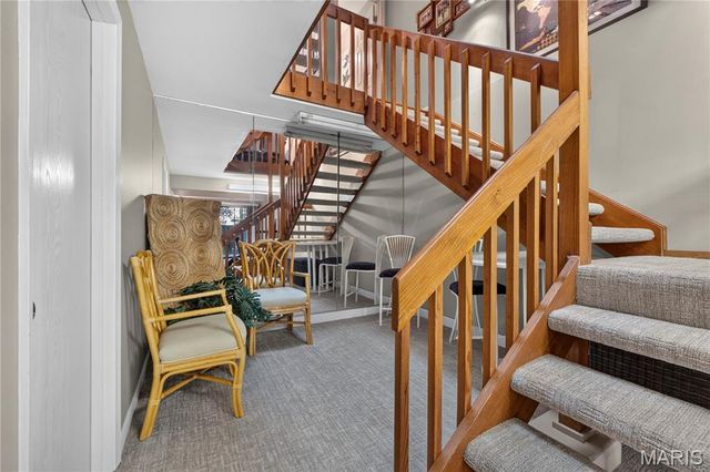 1706 Thorny Briar Drive, Creve Coeur, MO 63146