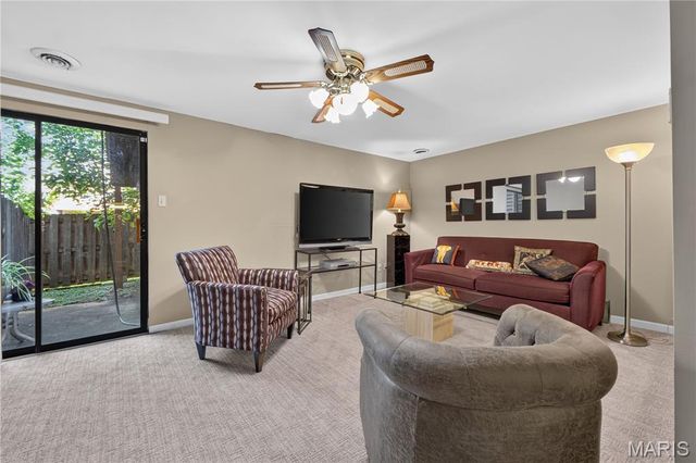 1706 Thorny Briar Drive, Creve Coeur, MO 63146