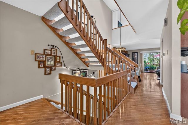 1706 Thorny Briar Drive, Creve Coeur, MO 63146
