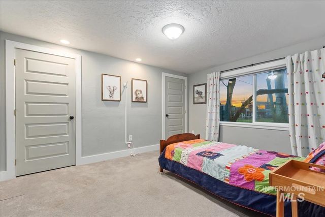 4801 W. Hillside Ave, Boise, ID 83703