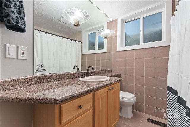 4801 W. Hillside Ave, Boise, ID 83703